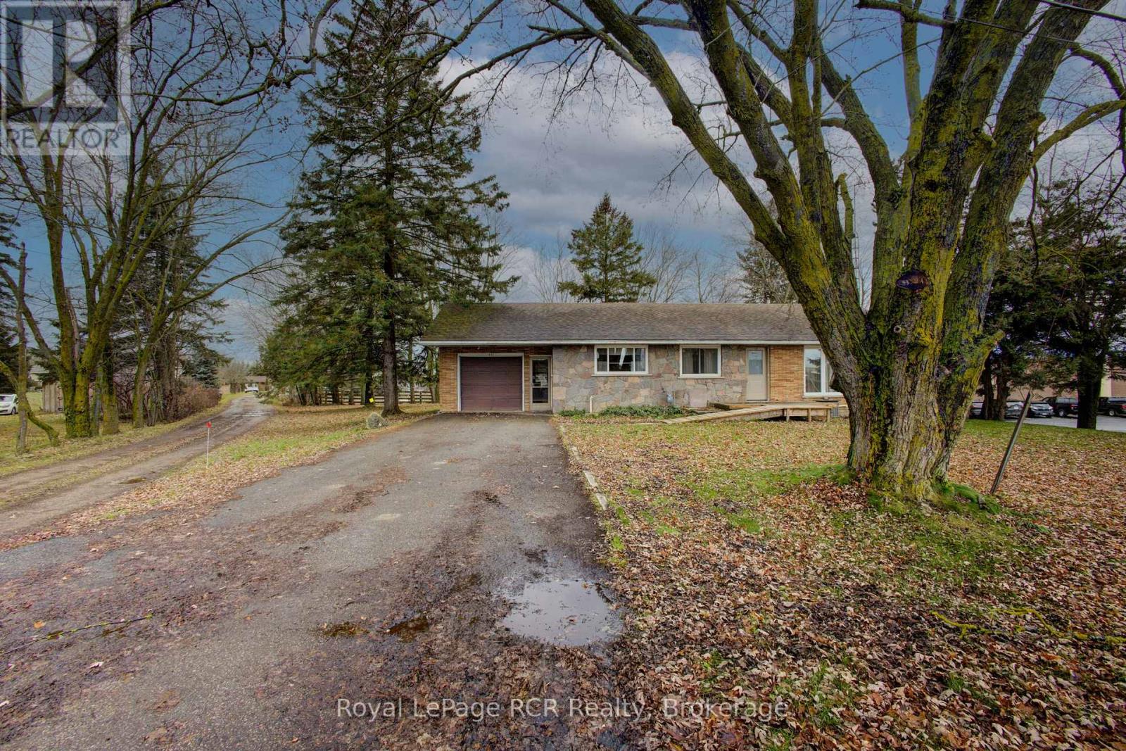 441 Smith Street, Wellington North, Ontario  N0G 1A0 - Photo 2 - X13118580