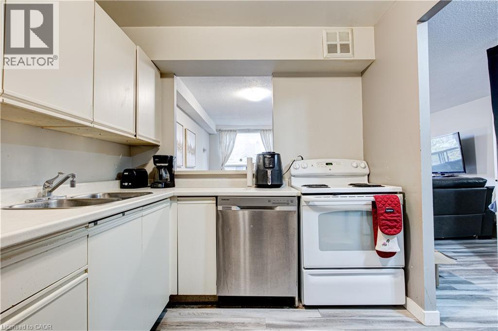 18 Holborn Court Unit# 104, Kitchener, Ontario  N2A 4A1 - Photo 6 - 40828984