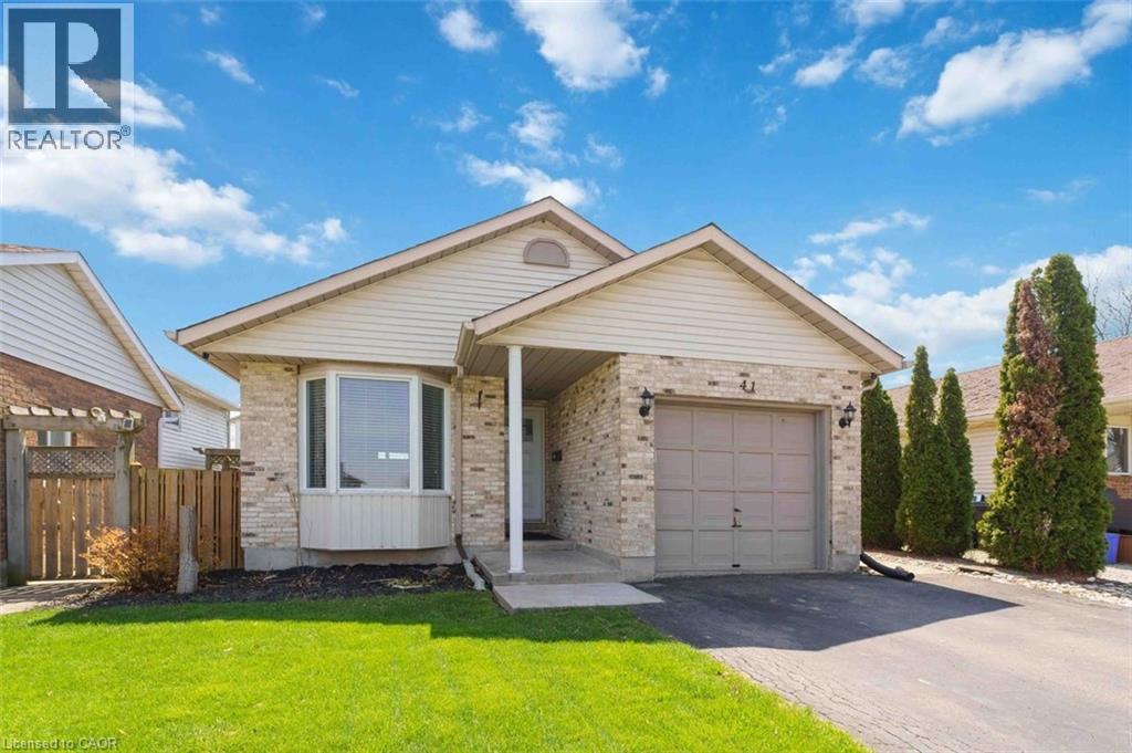 41 Eastwood Drive, Welland, Ontario  L3C 6W1 - Photo 2 - 40829752