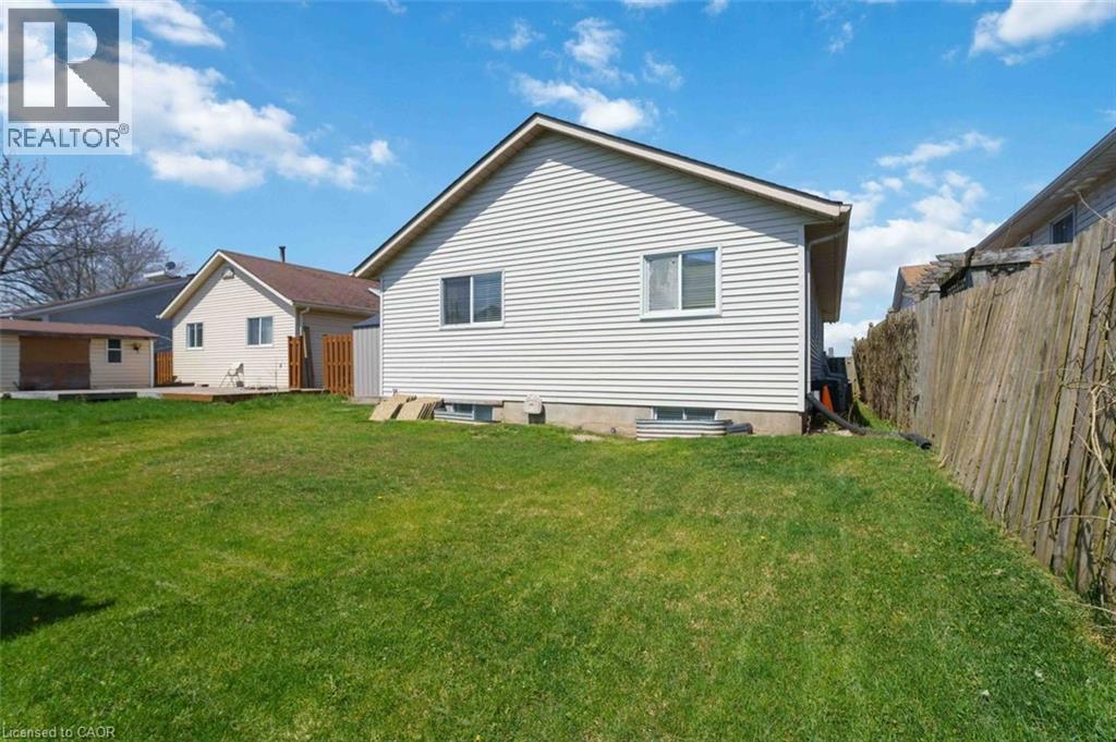 41 Eastwood Drive, Welland, Ontario  L3C 6W1 - Photo 6 - 40829752