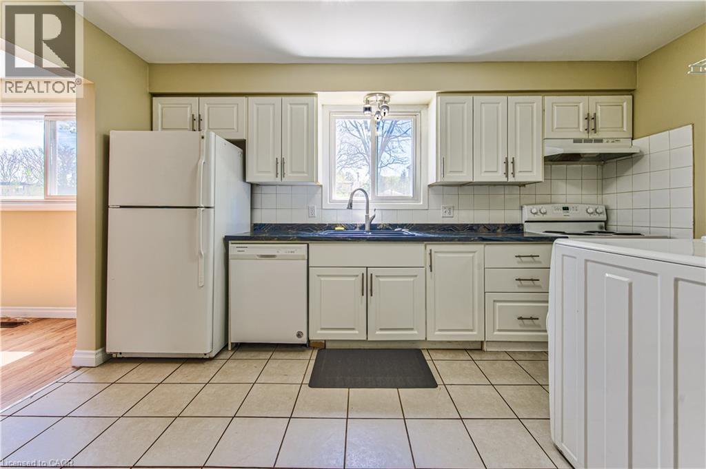 37 Gottscheer Court, Kitchener, Ontario  N2M 3L3 - Photo 15 - 40828878