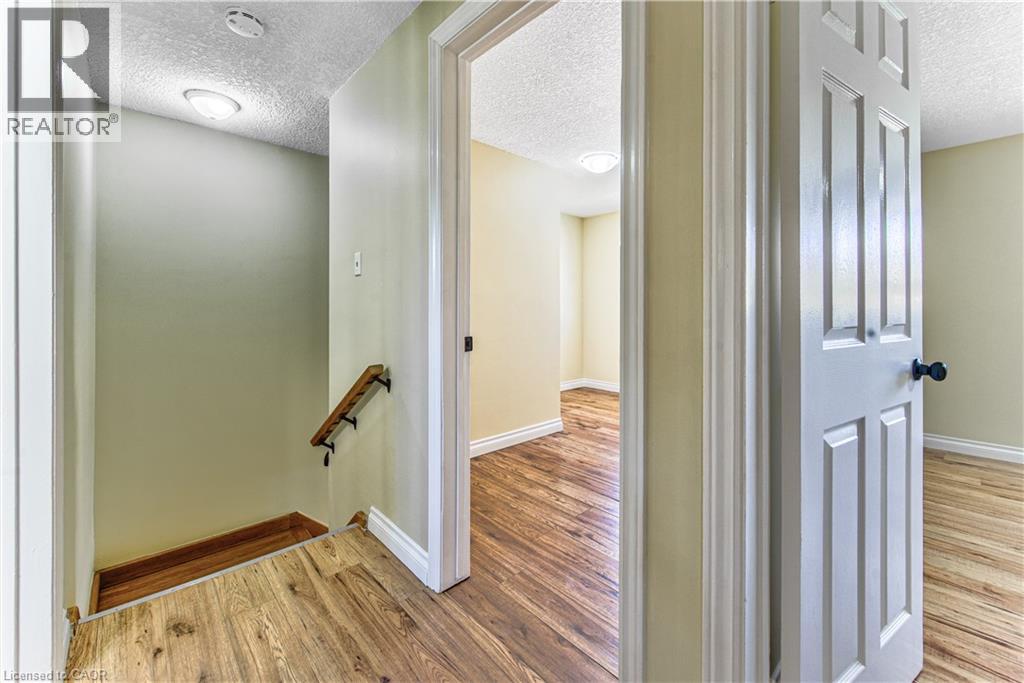 37 Gottscheer Court, Kitchener, Ontario  N2M 3L3 - Photo 19 - 40828878