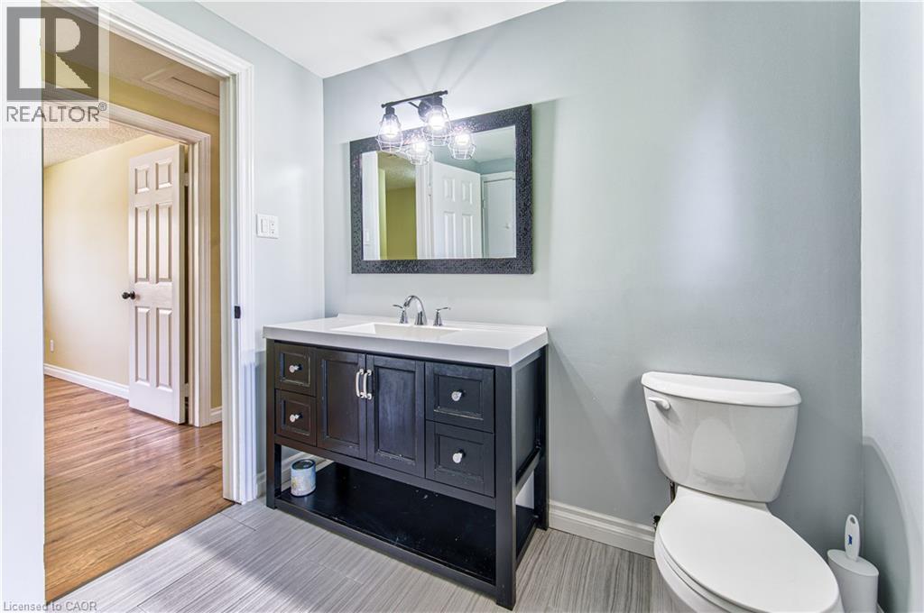 37 Gottscheer Court, Kitchener, Ontario  N2M 3L3 - Photo 20 - 40828878