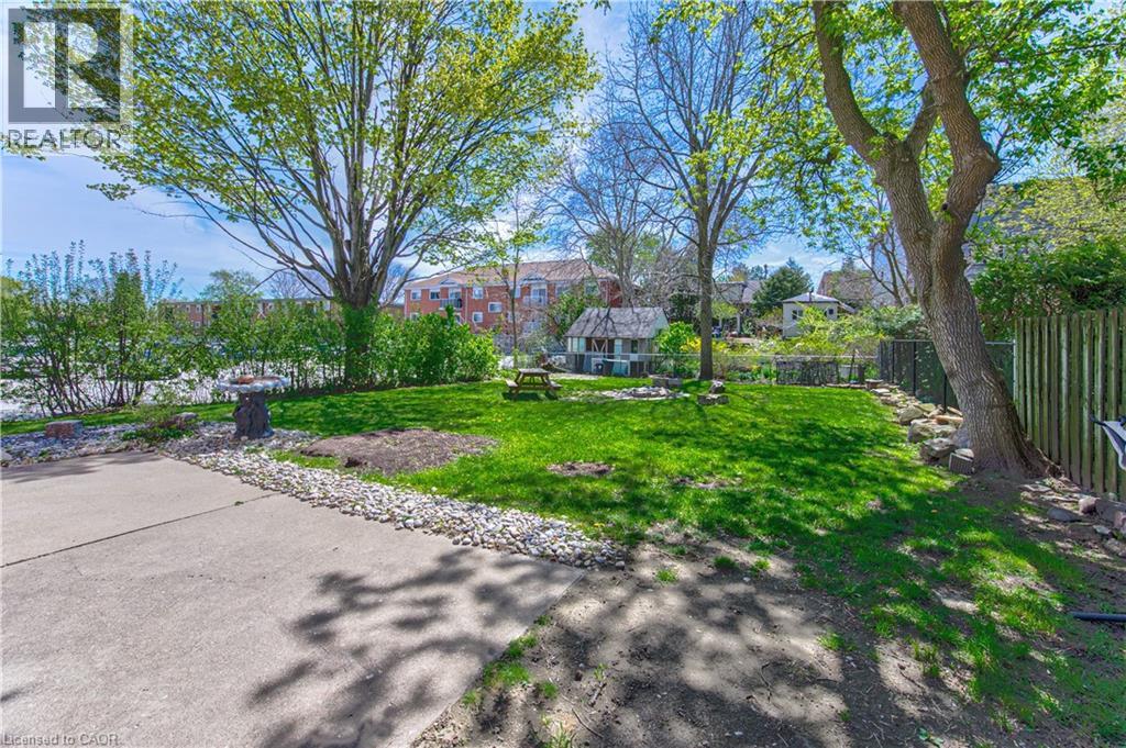 37 Gottscheer Court, Kitchener, Ontario  N2M 3L3 - Photo 27 - 40828878