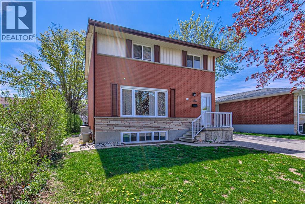 37 Gottscheer Court, Kitchener, Ontario  N2M 3L3 - Photo 3 - 40828878