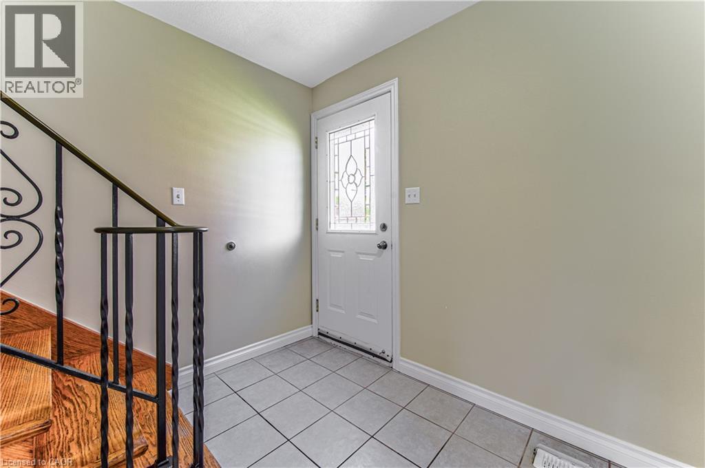 37 Gottscheer Court, Kitchener, Ontario  N2M 3L3 - Photo 6 - 40828878