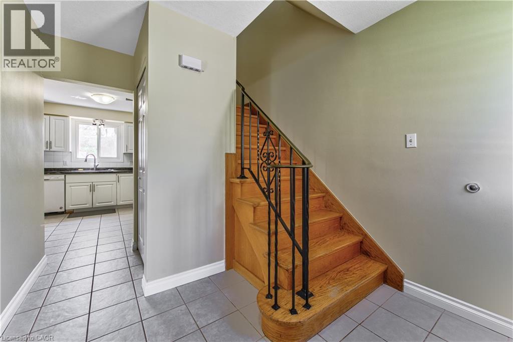 37 Gottscheer Court, Kitchener, Ontario  N2M 3L3 - Photo 7 - 40828878
