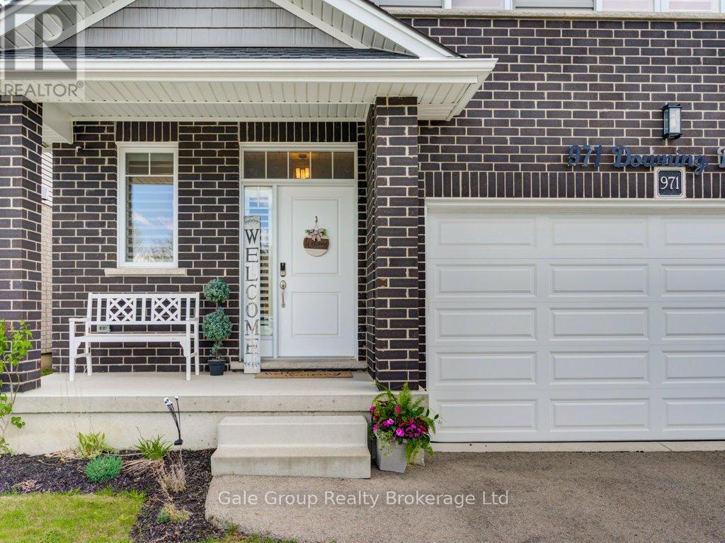 971 Downing Drive, Woodstock, Ontario  N4T 0K4 - Photo 3 - X13120166