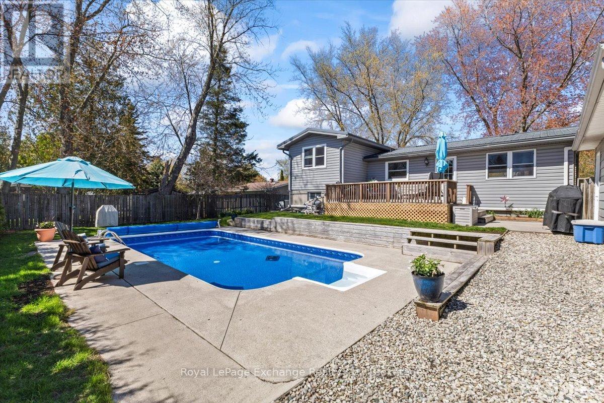 27 Inverlyn Crescent S, Kincardine, Ontario  N2Z 1L3 - Photo 4 - X13120424