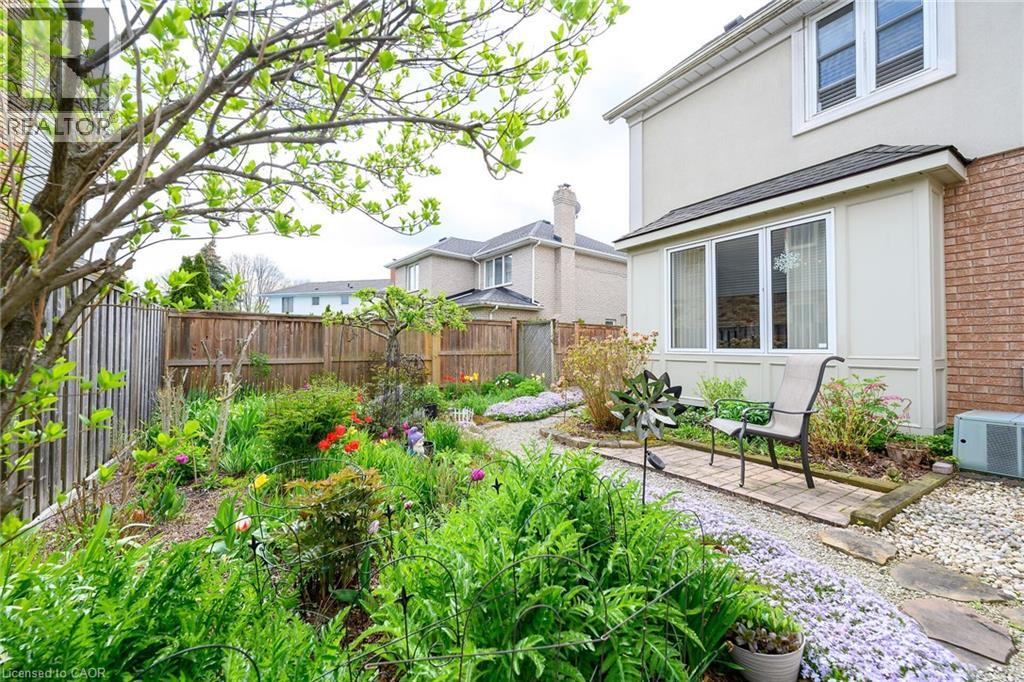 1 Captain Tenbrock Terrace, St. Catharines, Ontario  L2W 1B2 - Photo 4 - 40828140