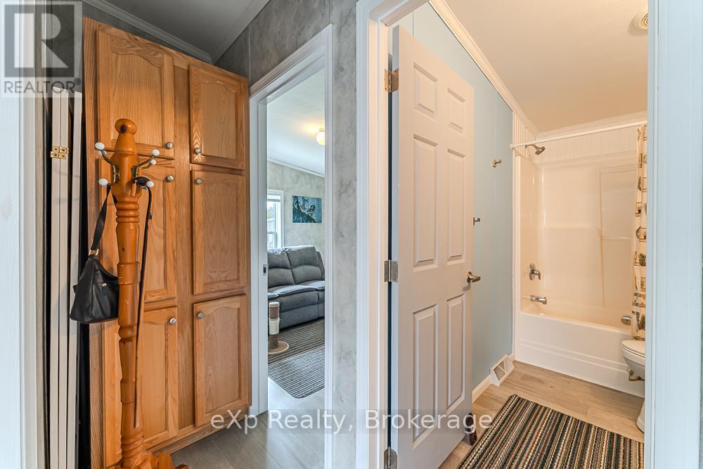 114 Rosewood Drive, Georgian Bluffs, Ontario  N4K 5N5 - Photo 17 - X13120626