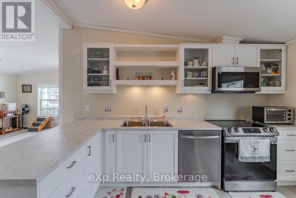 114 Rosewood Drive, Georgian Bluffs, Ontario  N4K 5N5 - Photo 6 - X13120626