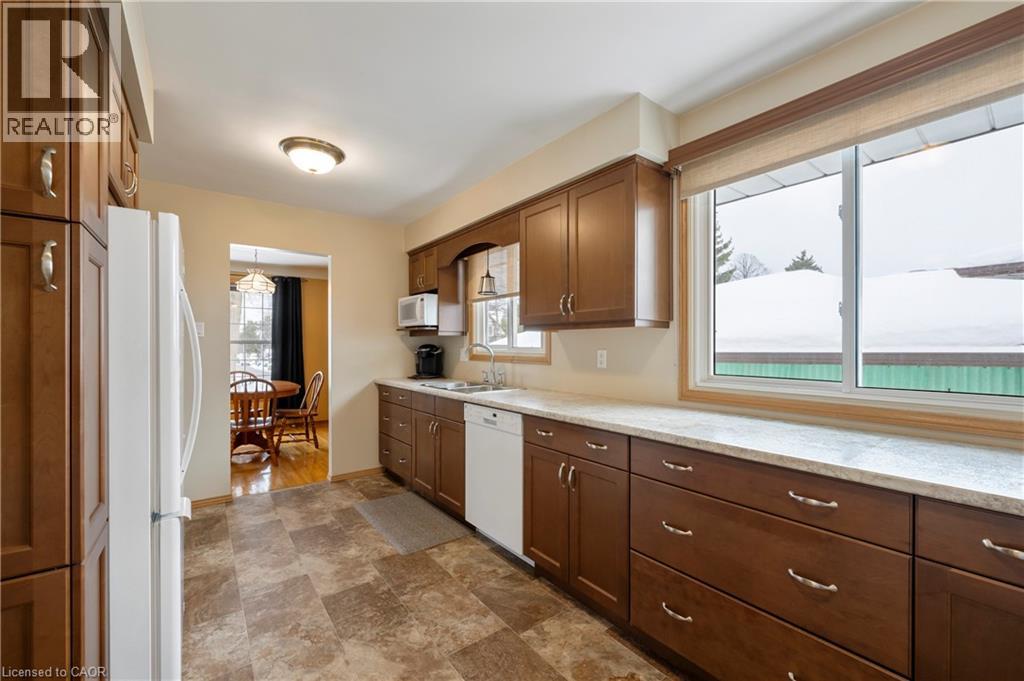 401 Mohawk Road W, Hamilton, Ontario  L9C 1W5 - Photo 14 - 40829600