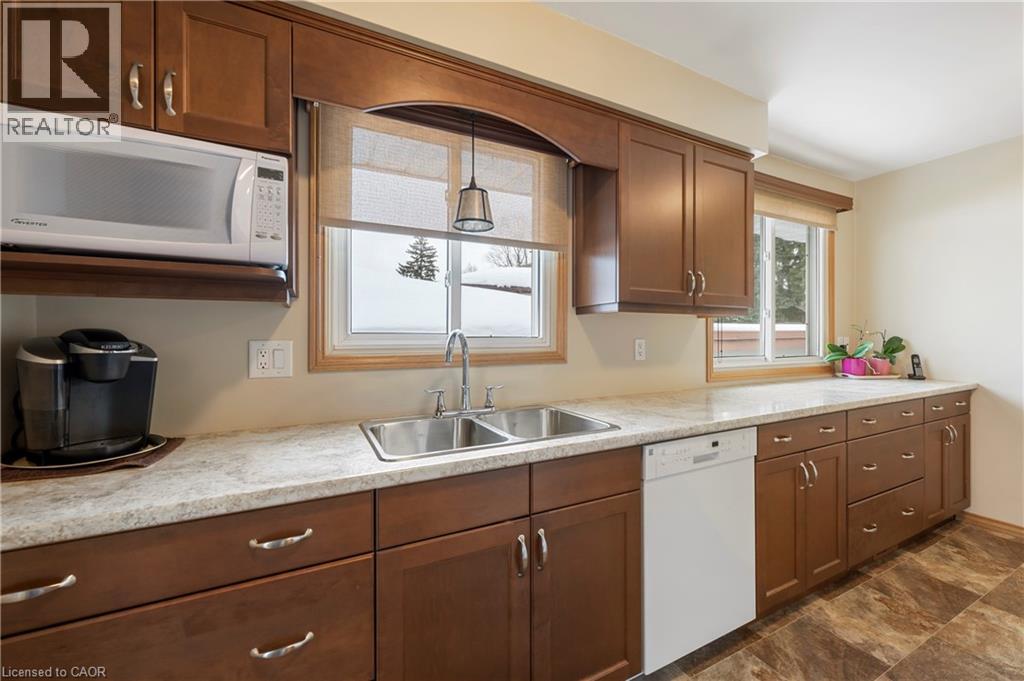 401 Mohawk Road W, Hamilton, Ontario  L9C 1W5 - Photo 15 - 40829600