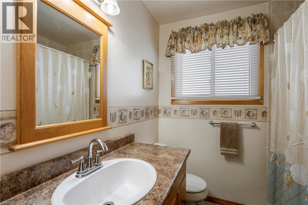 401 Mohawk Road W, Hamilton, Ontario  L9C 1W5 - Photo 17 - 40829600