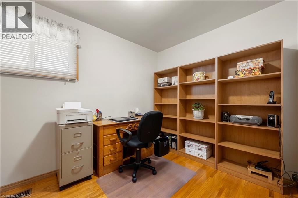 401 Mohawk Road W, Hamilton, Ontario  L9C 1W5 - Photo 18 - 40829600
