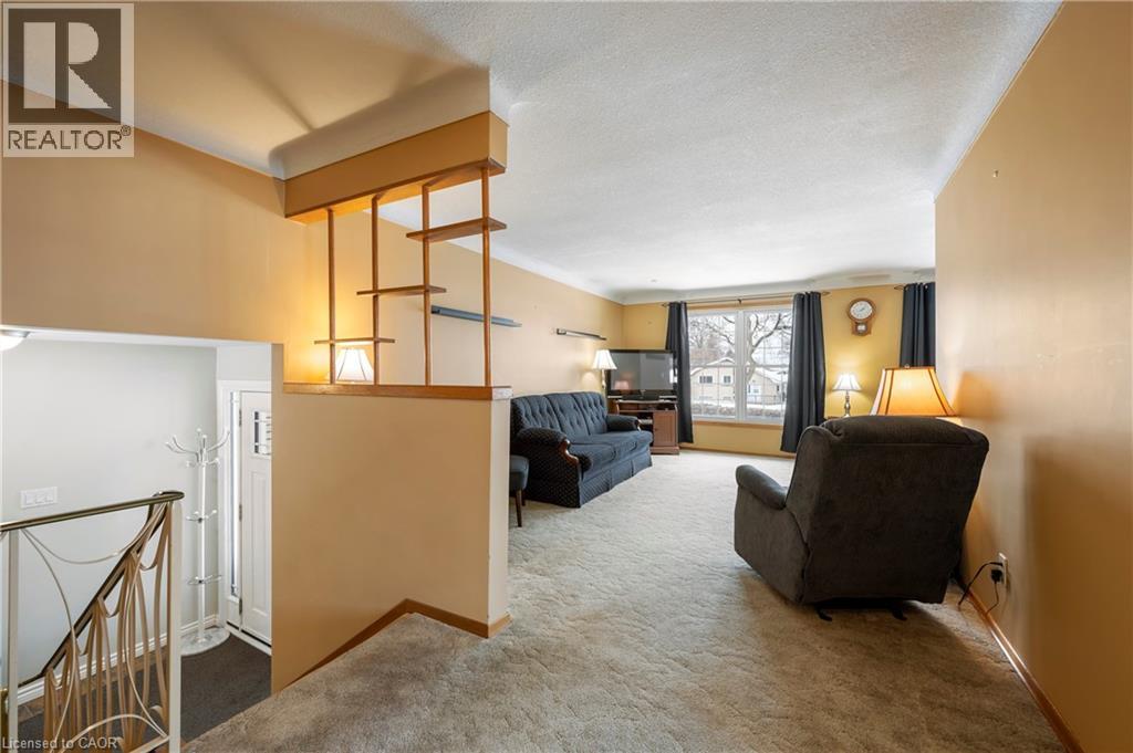 401 Mohawk Road W, Hamilton, Ontario  L9C 1W5 - Photo 7 - 40829600
