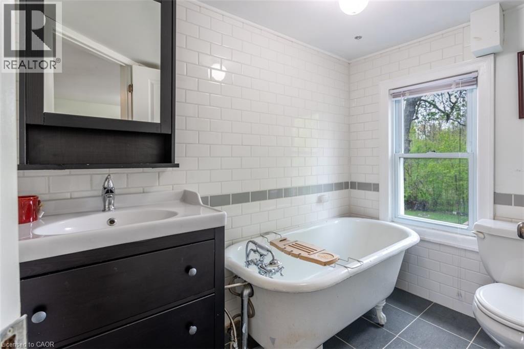 1539 Brock Road, Flamborough, Ontario  L9H 5E4 - Photo 26 - 40828842