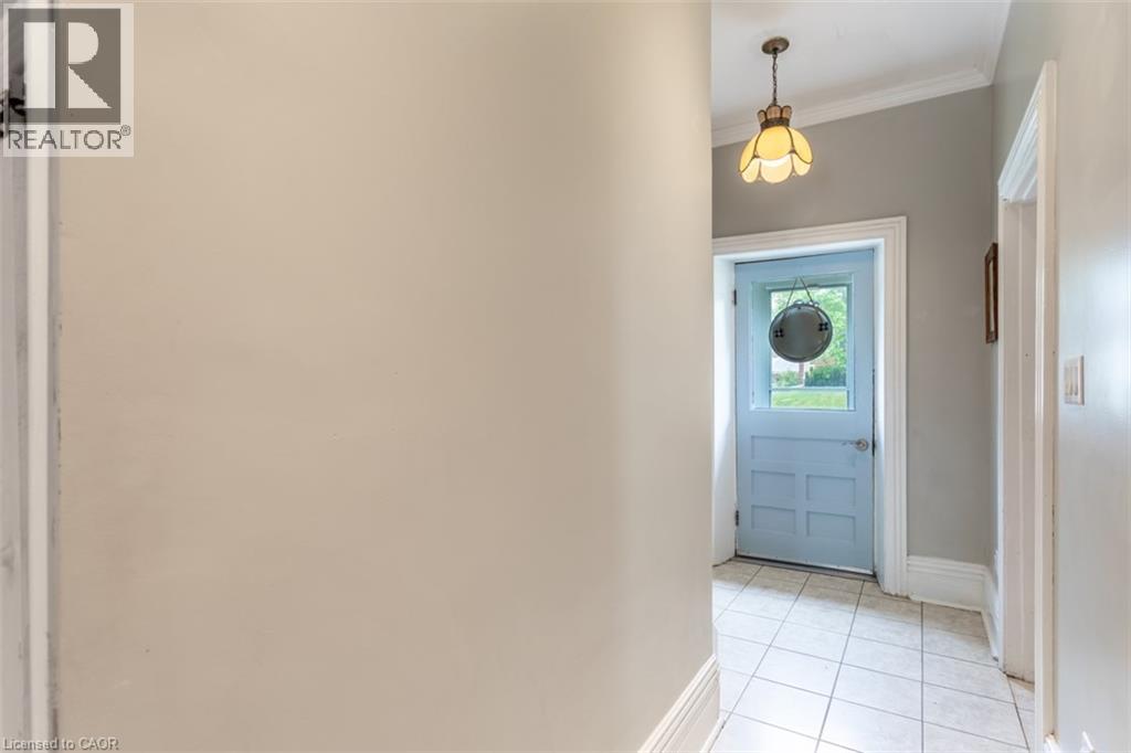 1539 Brock Road, Flamborough, Ontario  L9H 5E4 - Photo 6 - 40828842