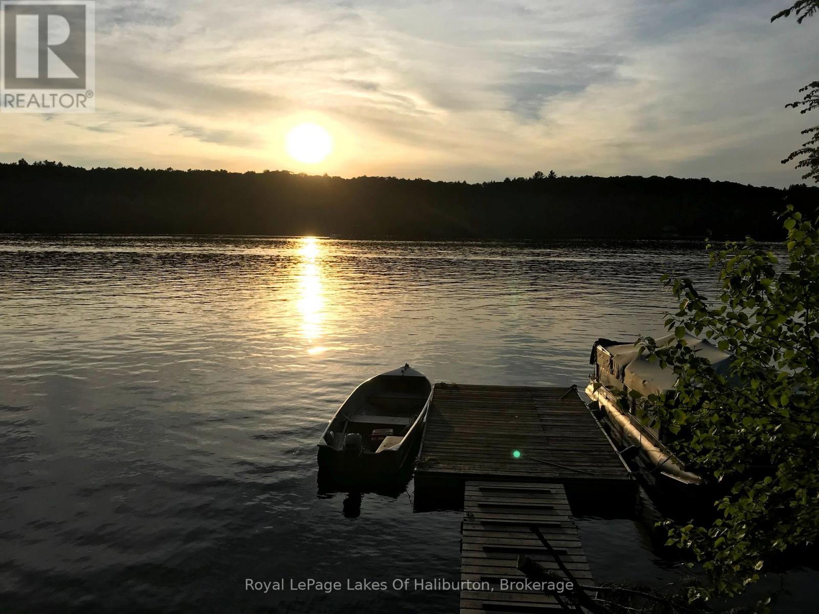13303 Little Hawk Lake - South Shore, Algonquin Highlands, Ontario  K0M 1S0 - Photo 6 - X13121576