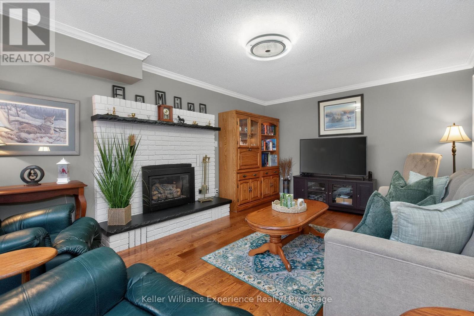 27 Rosewood Avenue, Springwater, Ontario  L0L 1X0 - Photo 11 - S13121912