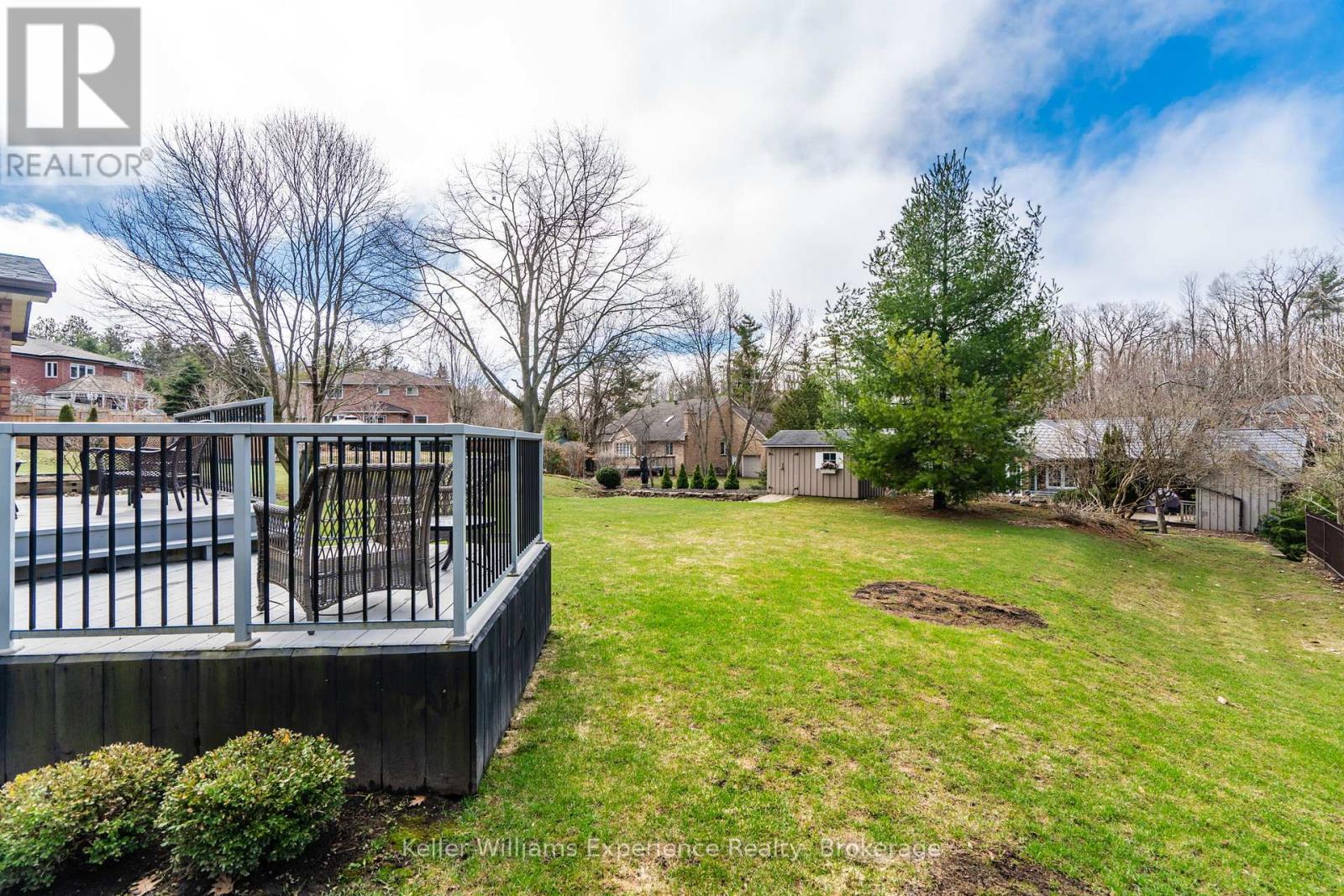 27 Rosewood Avenue, Springwater, Ontario  L0L 1X0 - Photo 31 - S13121912