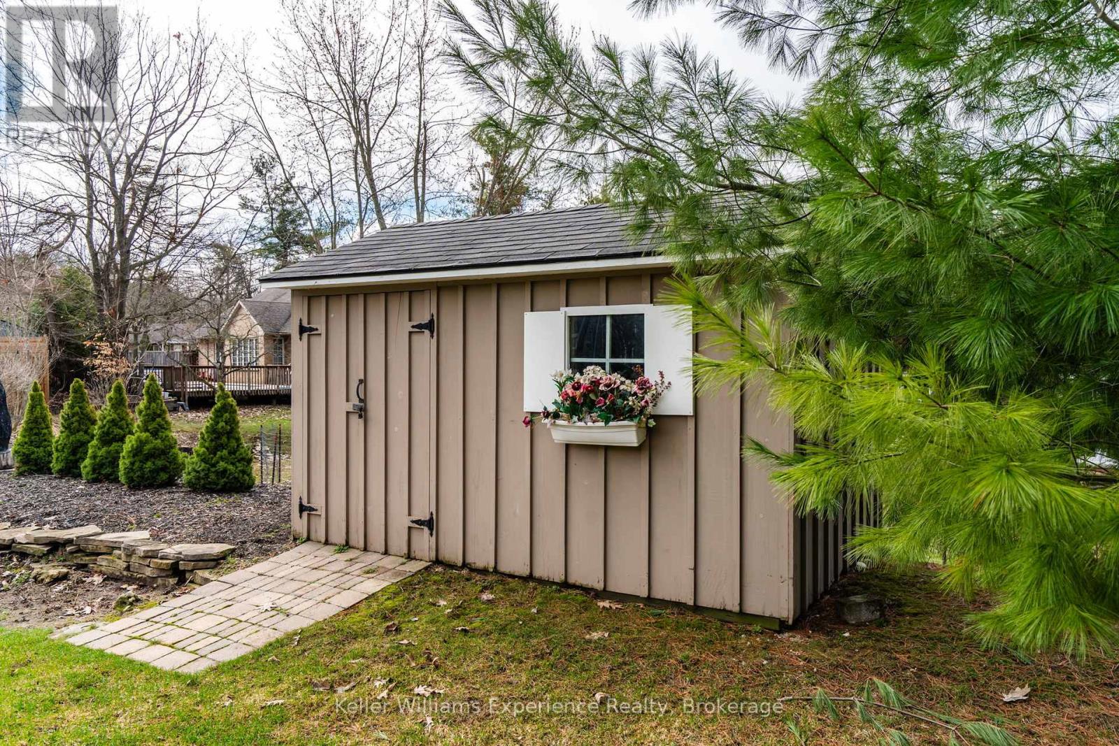 27 Rosewood Avenue, Springwater, Ontario  L0L 1X0 - Photo 32 - S13121912