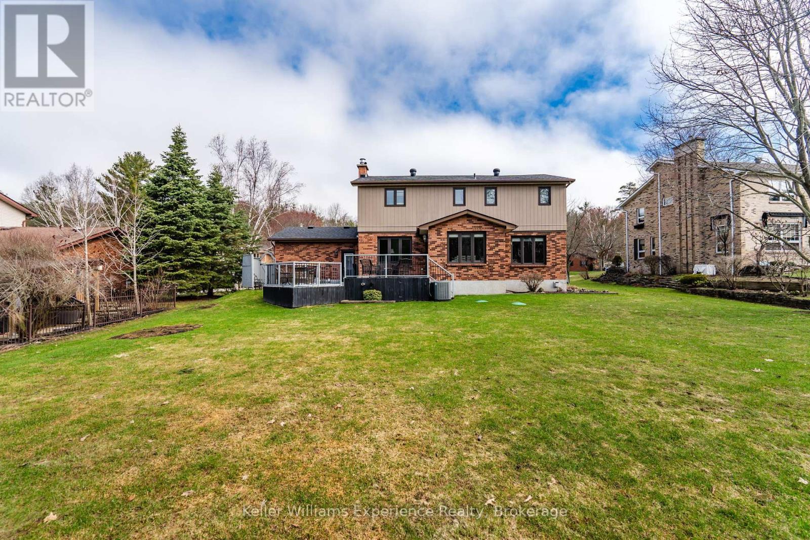 27 Rosewood Avenue, Springwater, Ontario  L0L 1X0 - Photo 35 - S13121912