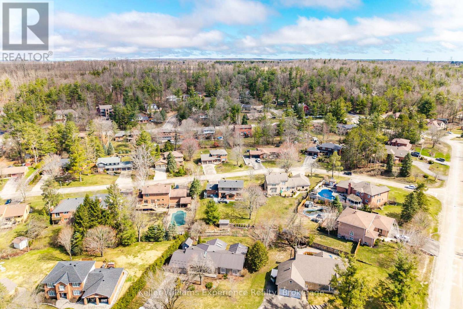 27 Rosewood Avenue, Springwater, Ontario  L0L 1X0 - Photo 41 - S13121912