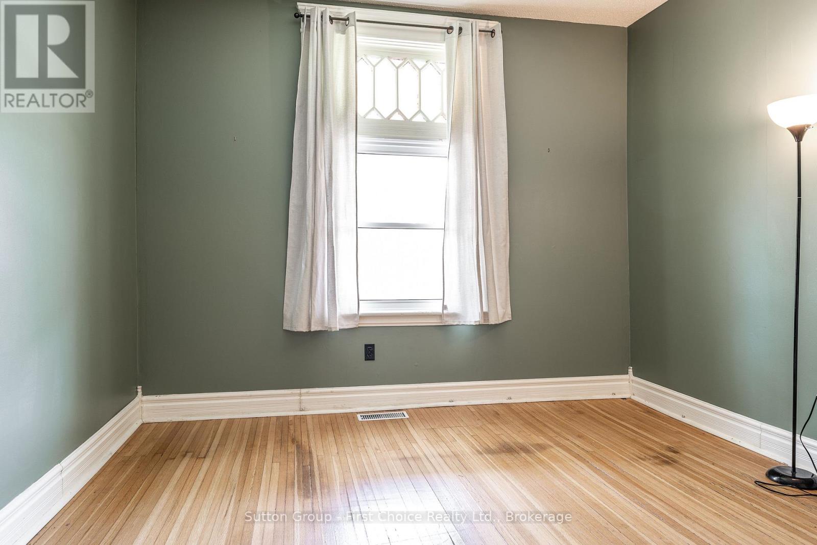 196 Albert Street, Stratford, Ontario  N5A 3K6 - Photo 17 - X13121640