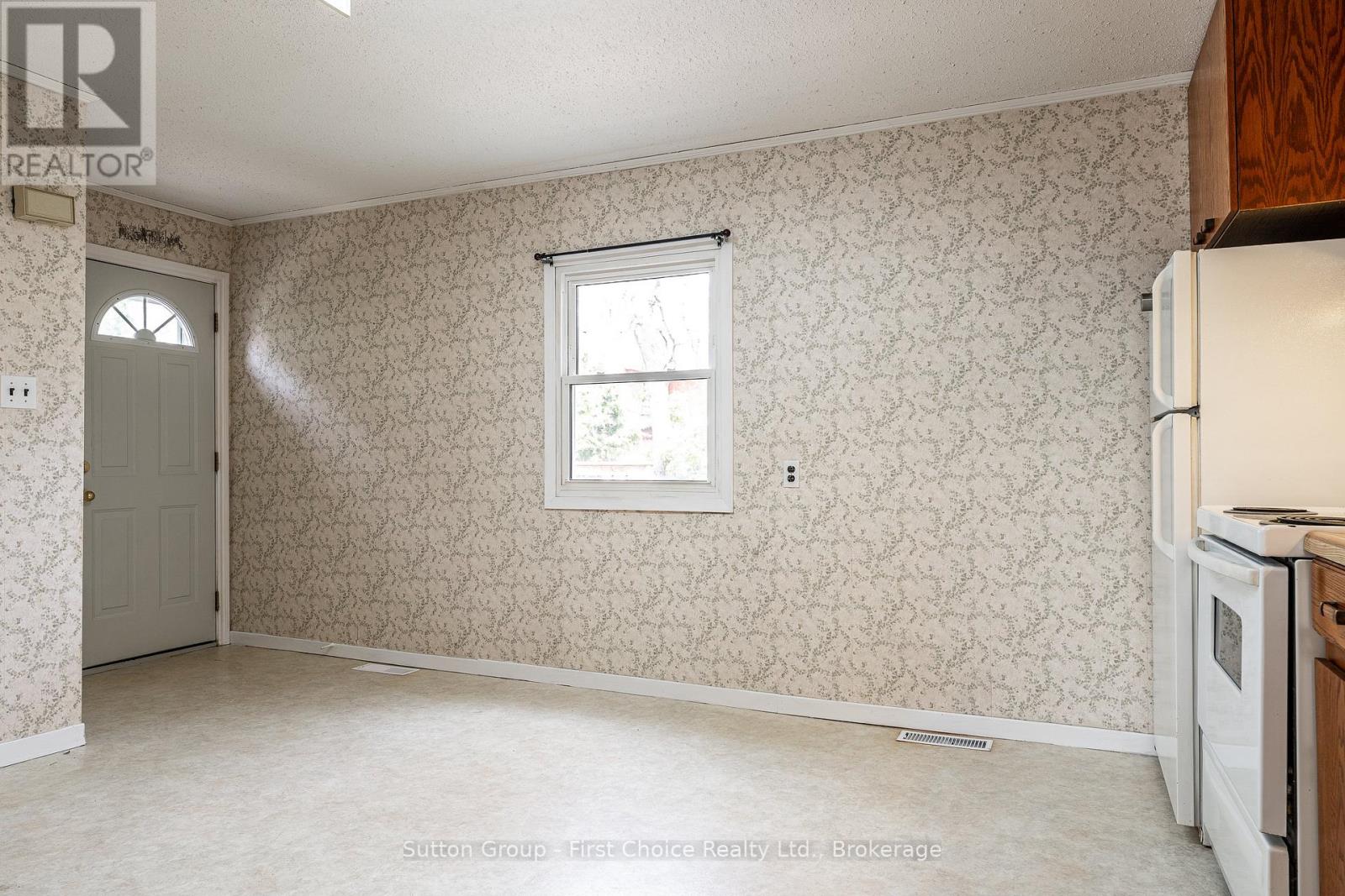 196 Albert Street, Stratford, Ontario  N5A 3K6 - Photo 9 - X13121640