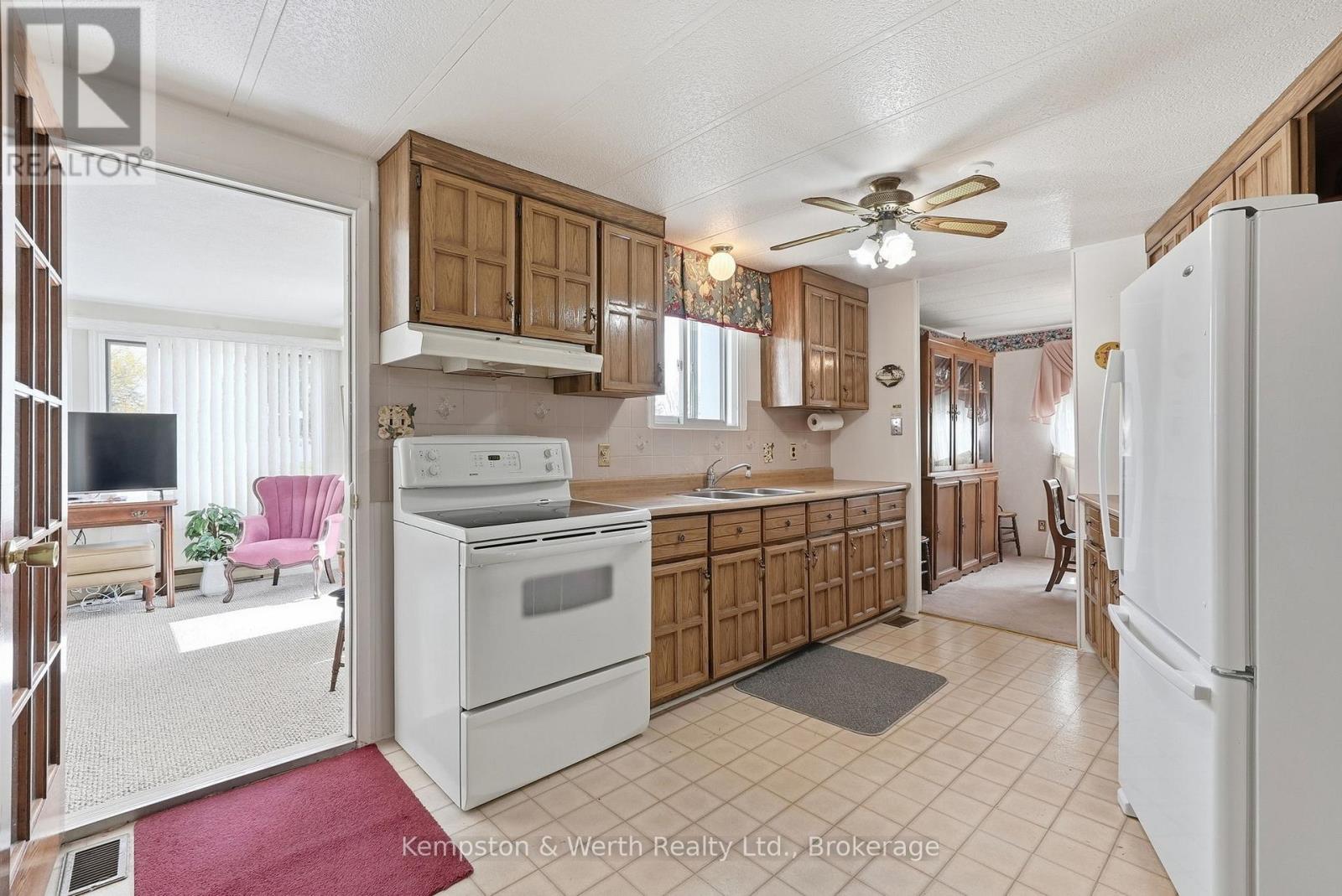 33 Fairview Crescent, North Perth, Ontario  N4W 3G8 - Photo 13 - X13121658