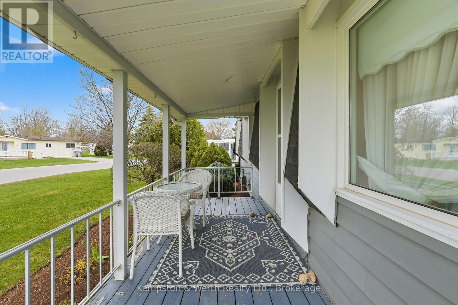 33 Fairview Crescent, North Perth, Ontario  N4W 3G8 - Photo 4 - X13121658