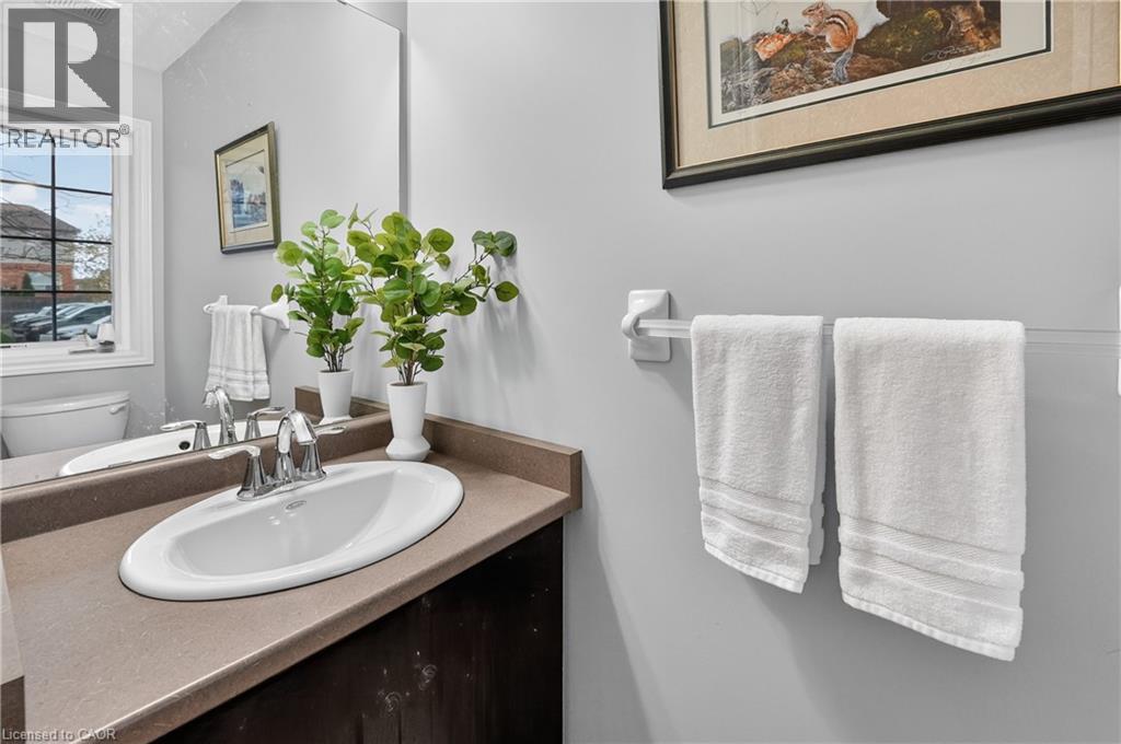 8 Lakelawn Road Unit# 11, Grimsby, Ontario  L3M 0G1 - Photo 10 - 40827748