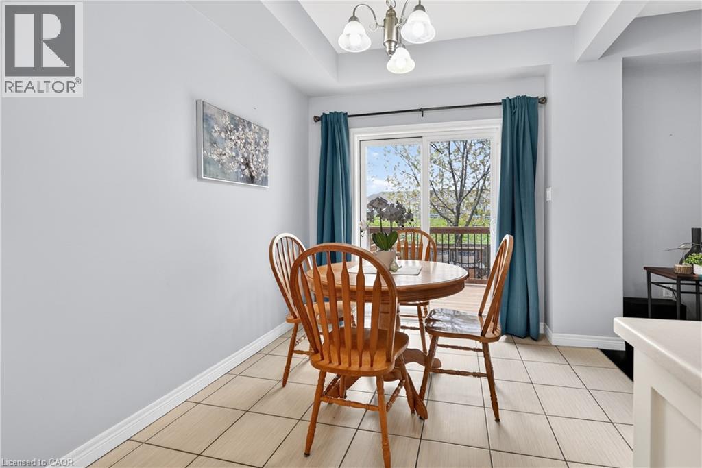 8 Lakelawn Road Unit# 11, Grimsby, Ontario  L3M 0G1 - Photo 6 - 40827748