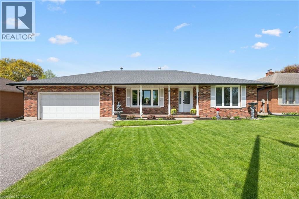 10 Alexander Avenue, Tillsonburg, Ontario  N4G 2X9 - Photo 2 - 40825691