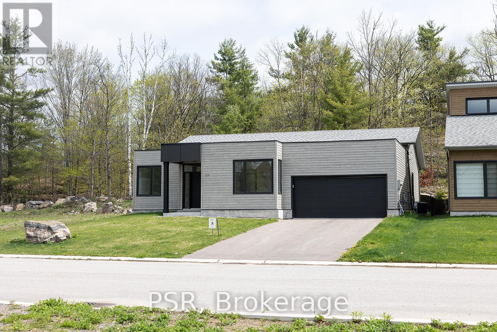 43 Muskoka Bay Boulevard, Gravenhurst, Ontario  P1P 0A1 - Photo 2 - X13122642