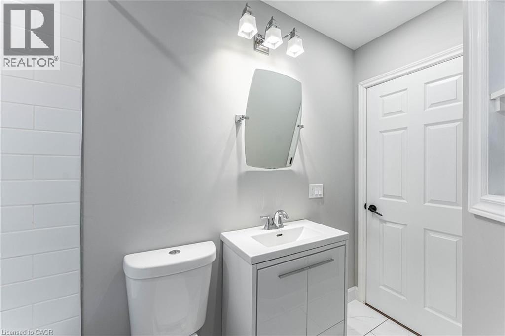 222 Kensington Avenue N, Hamilton, Ontario  L8L 7N7 - Photo 27 - 40829902