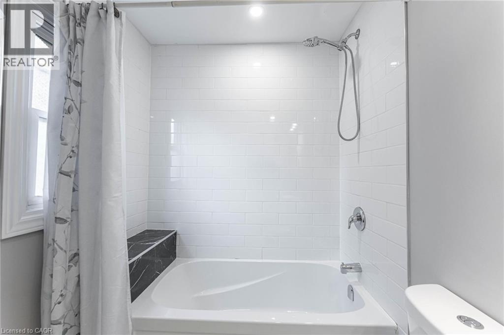 222 Kensington Avenue N, Hamilton, Ontario  L8L 7N7 - Photo 29 - 40829902