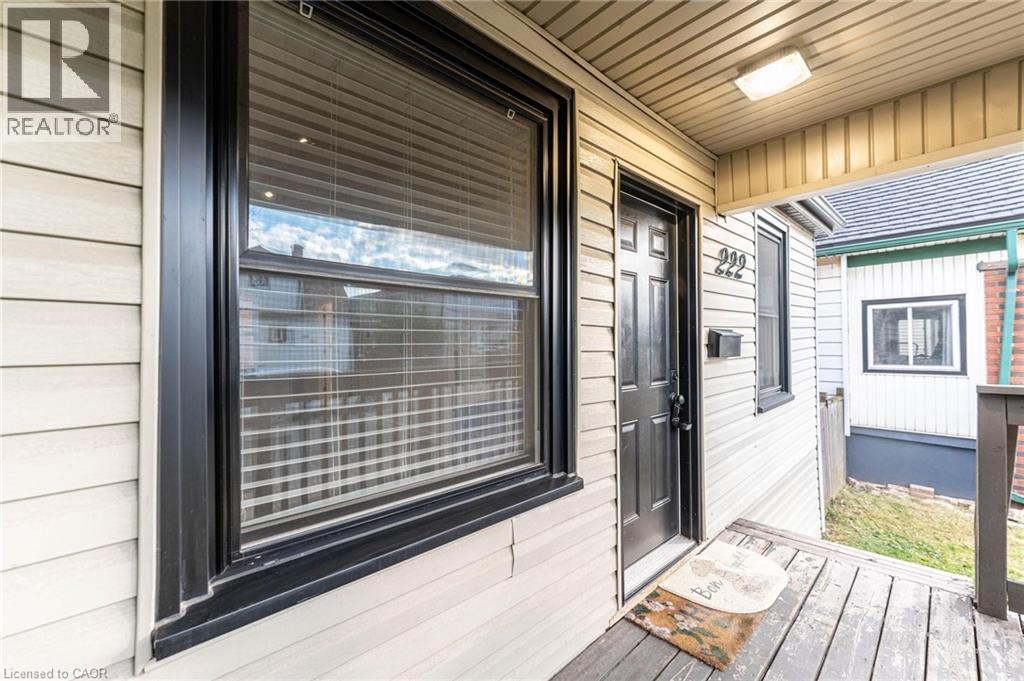 222 Kensington Avenue N, Hamilton, Ontario  L8L 7N7 - Photo 3 - 40829902
