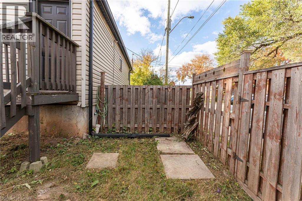 222 Kensington Avenue N, Hamilton, Ontario  L8L 7N7 - Photo 34 - 40829902