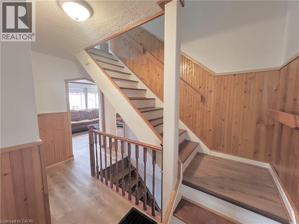 56 Eastvale Place, Hamilton, Ontario  L8H 1P1 - Photo 16 - 40829469