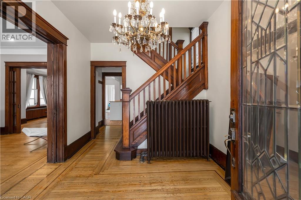 77 Proctor Boulevard, Hamilton, Ontario  L8M 2M5 - Photo 3 - 40829020
