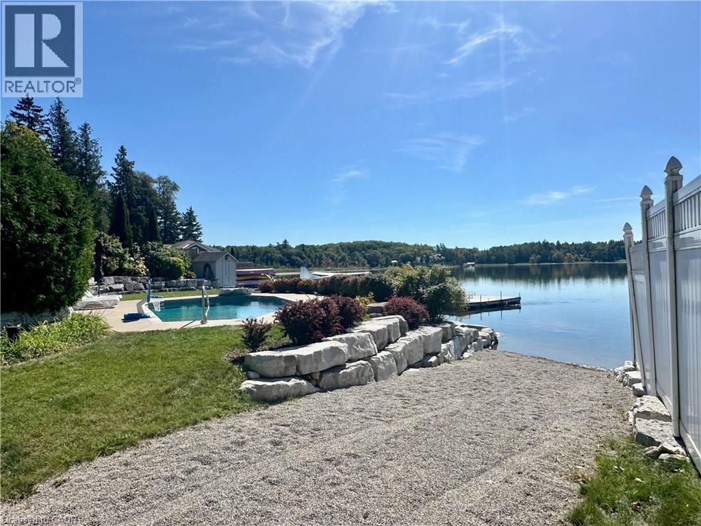 11 Lake Avenue, Cambridge, Ontario  N3C 2V4 - Photo 3 - 40828298