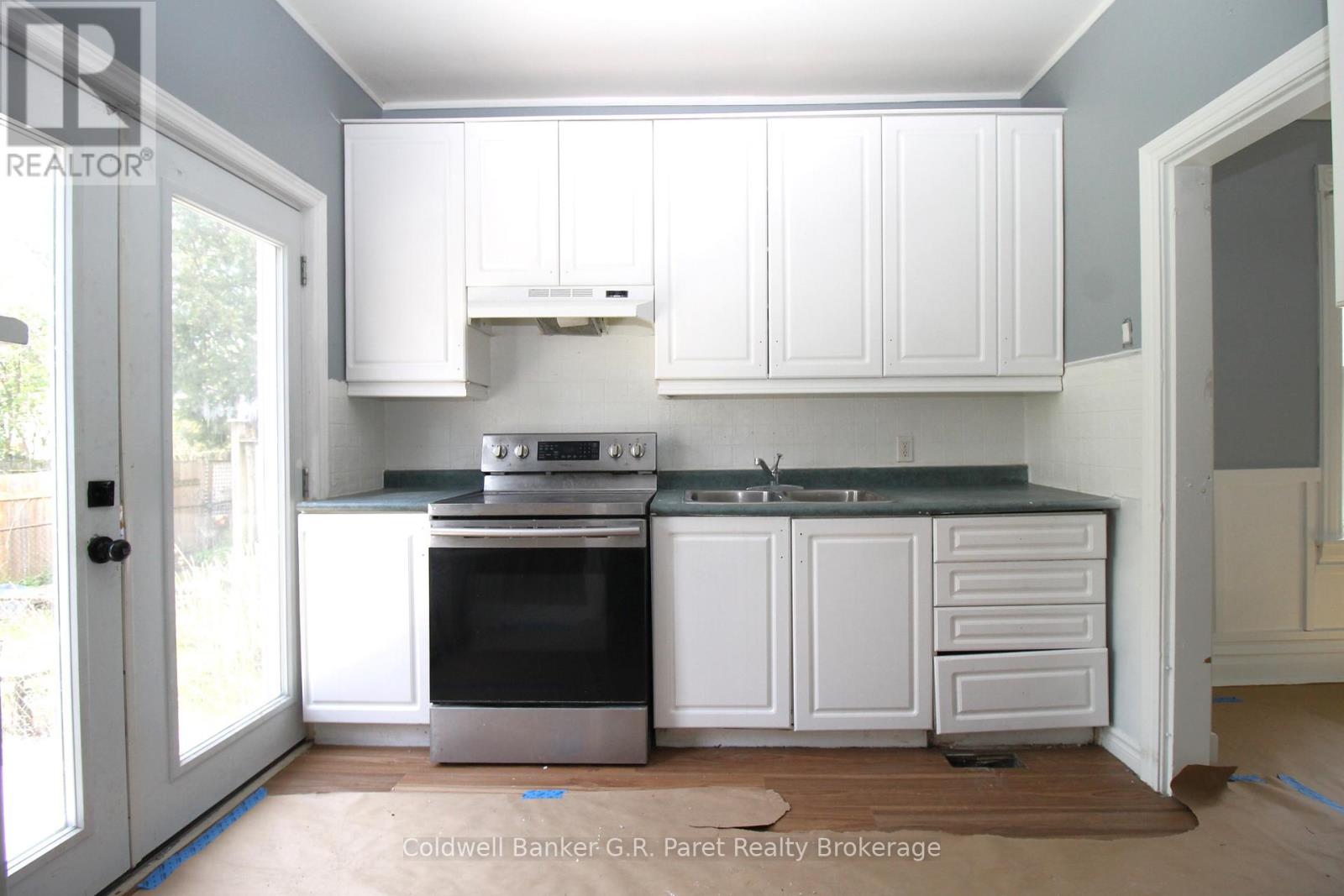 15 Wawa Street, St. Thomas, Ontario  N5R 3W8 - Photo 9 - X13123800