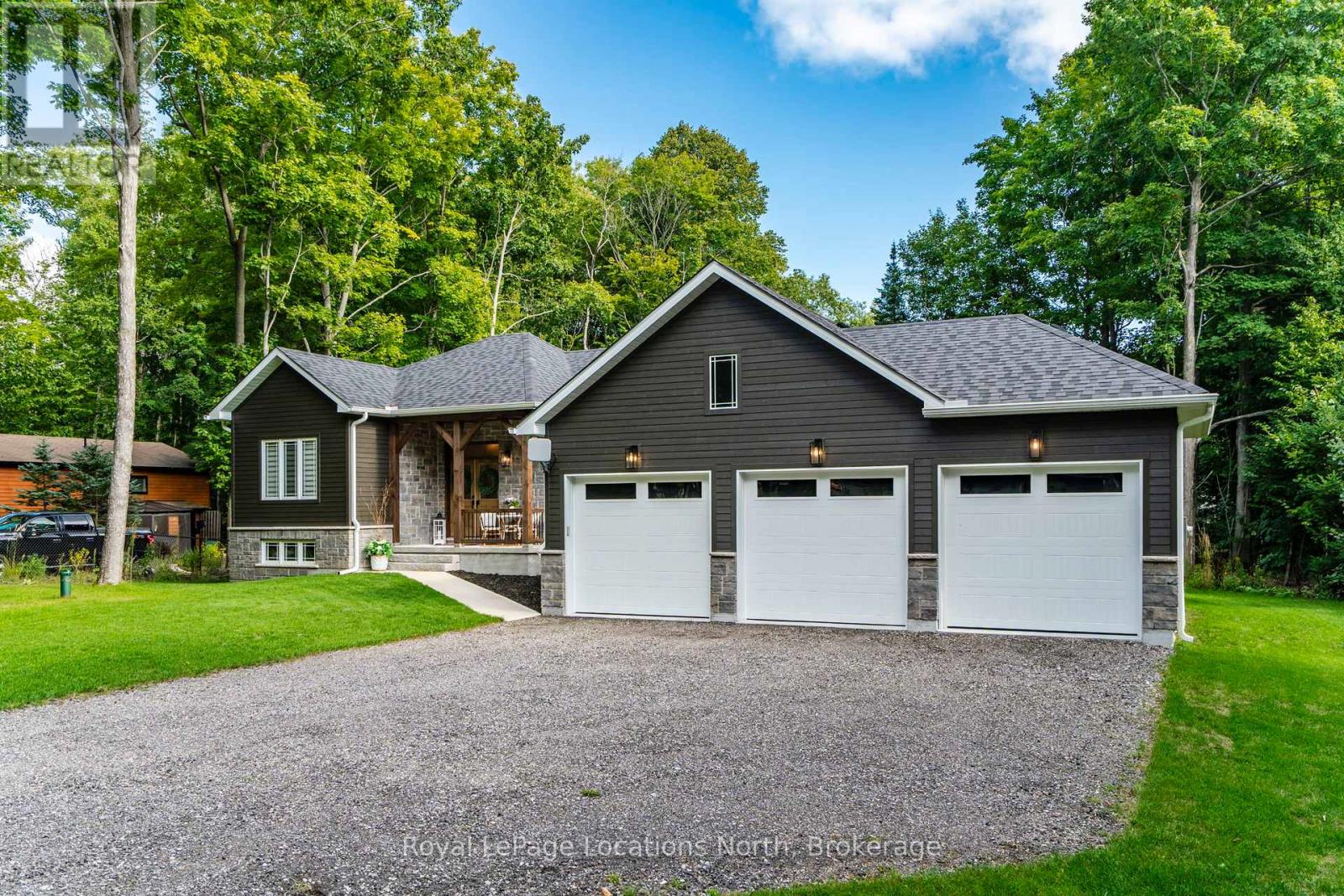 15 Pinecone Avenue, Tiny, Ontario  L9M 0J2 - Photo 2 - S13123782