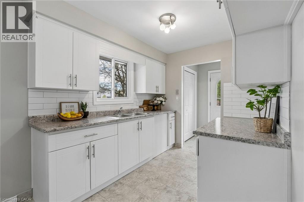 31 Mayfair Drive, Welland, Ontario  L3C 7A2 - Photo 13 - 40829337