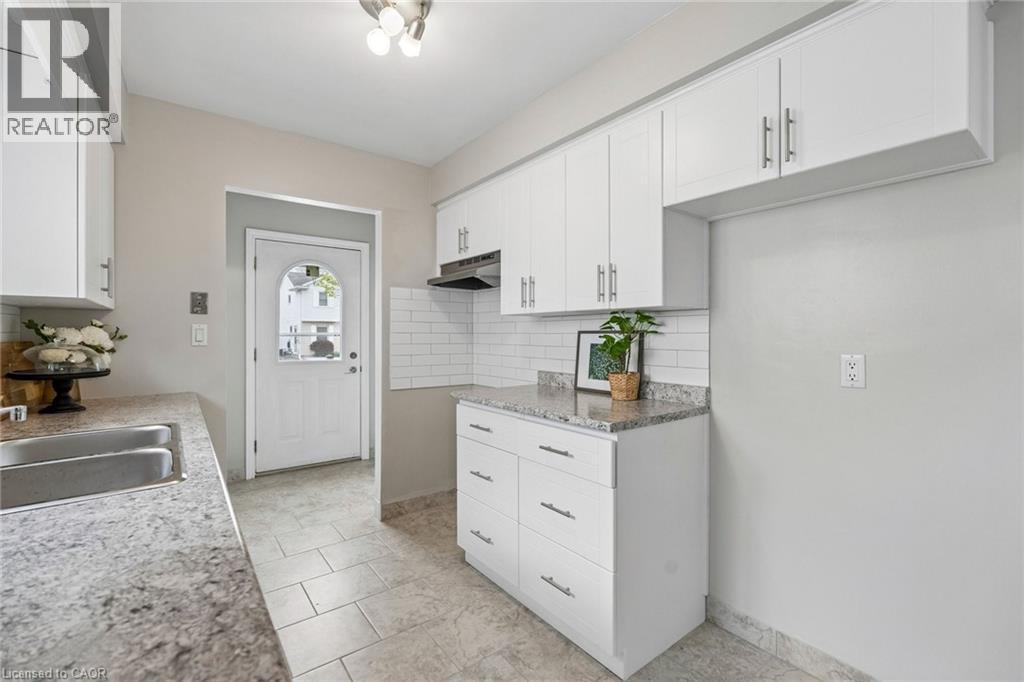 31 Mayfair Drive, Welland, Ontario  L3C 7A2 - Photo 14 - 40829337