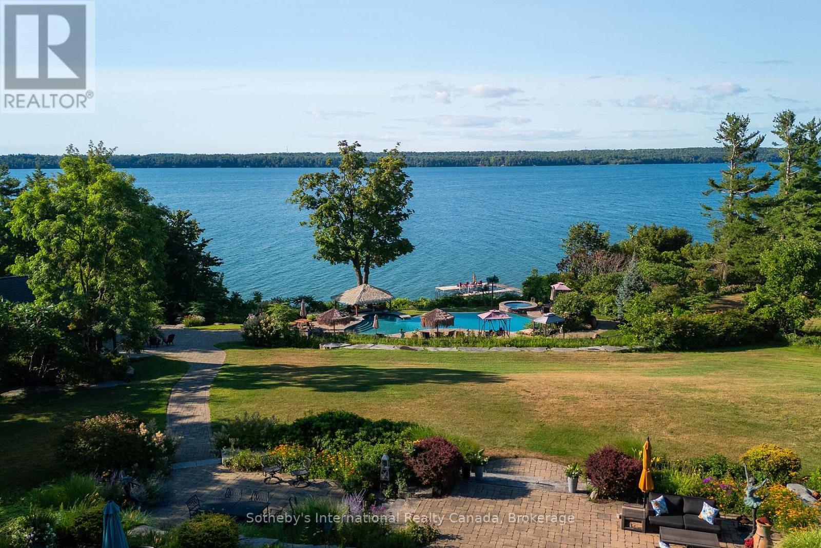 2533 Ridge Road W, Oro-Medonte, Ontario  L0L 2L0 - Photo 10 - S13123868