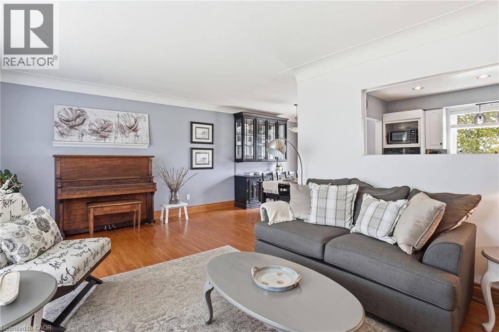 31 Algonquin Avenue, Flamborough, Ontario  L9H 7K9 - Photo 10 - 40830041